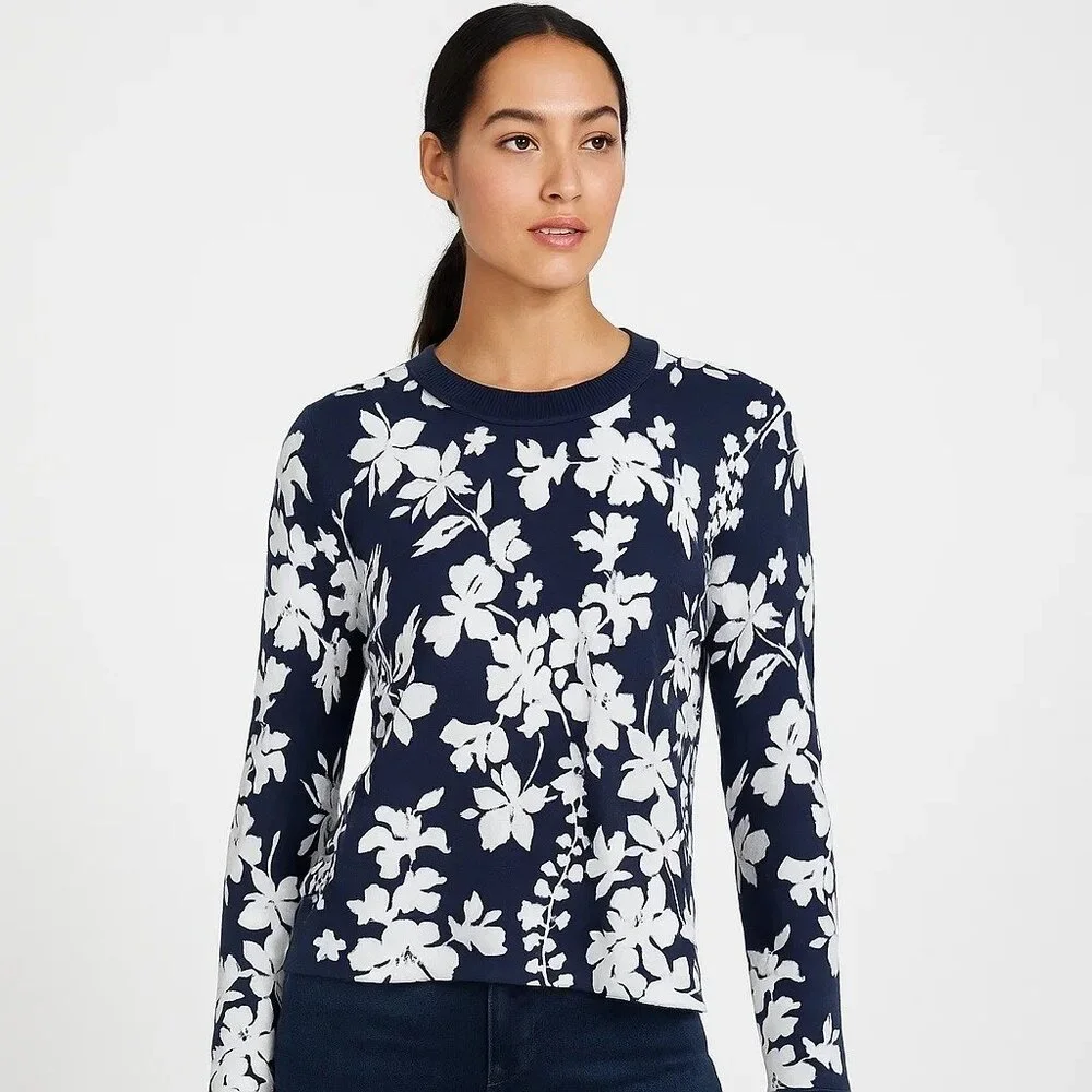 Michael Kors Navy‎ Blue and White Floral Print Crewneck Sweater Top Shirt Large